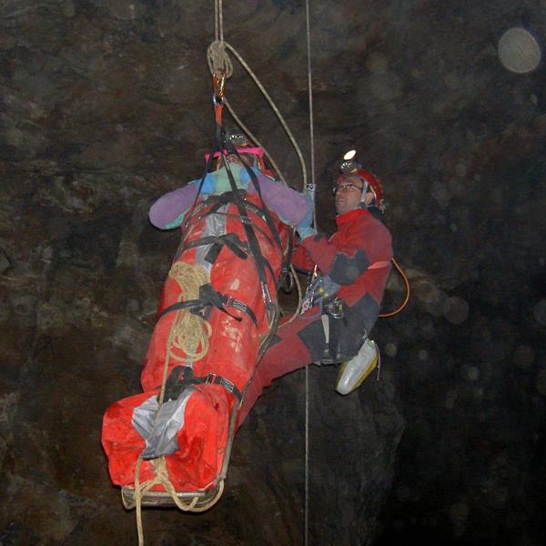 911 CAVE - Image 17