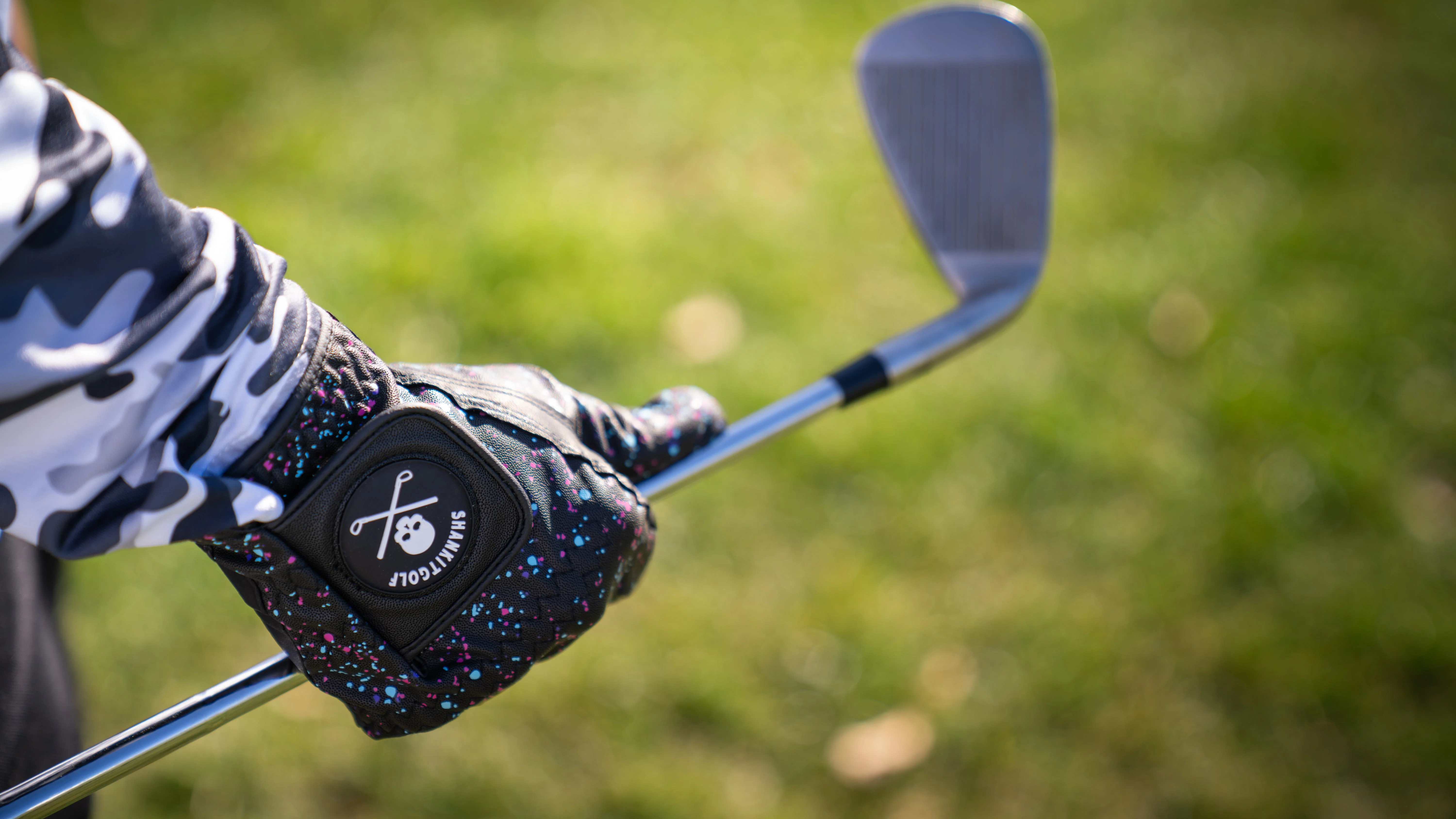 Black Paint Splatter Golf Glove - Image 5