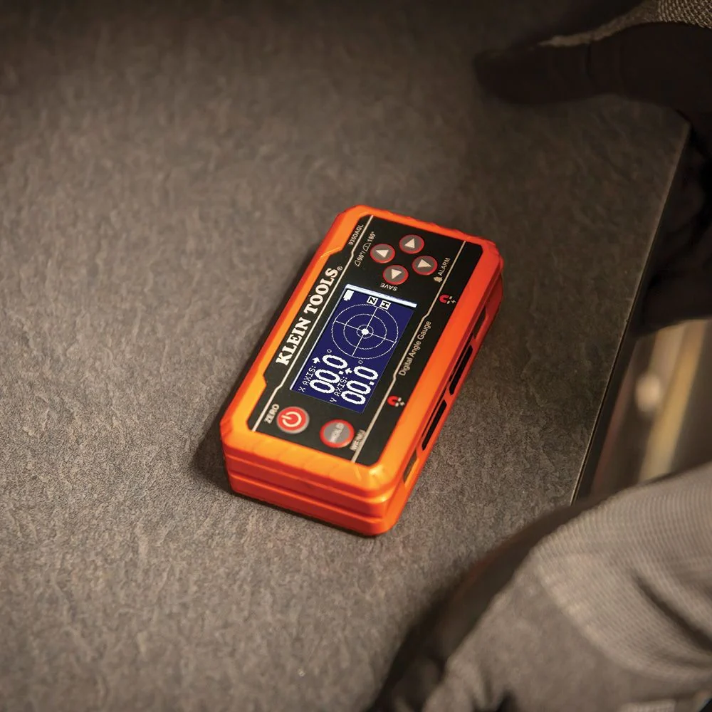 Klein 935DAGL Digital Level with Programmable Angles - Image 10