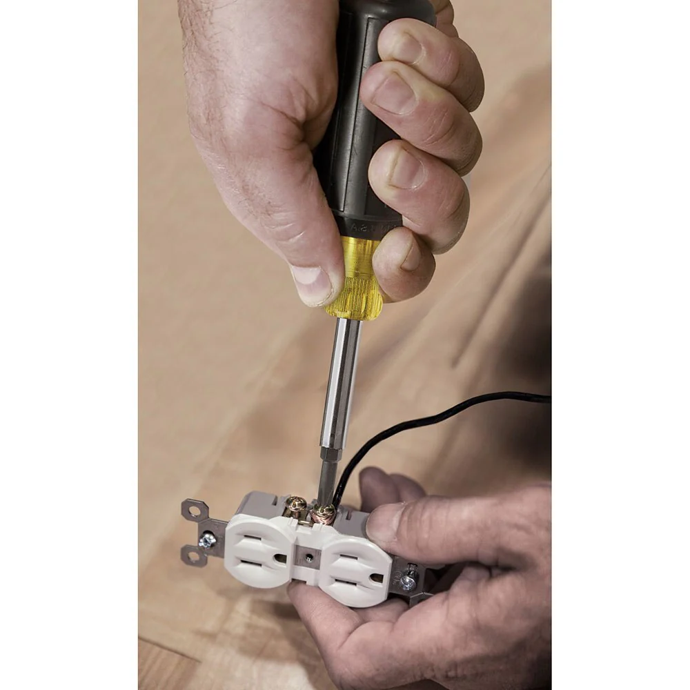 Klein Tools 32476 Multi-Bit Screwdriver / Nut Driver, 5-in-1, Phillips, Slotted Bits - Image 6