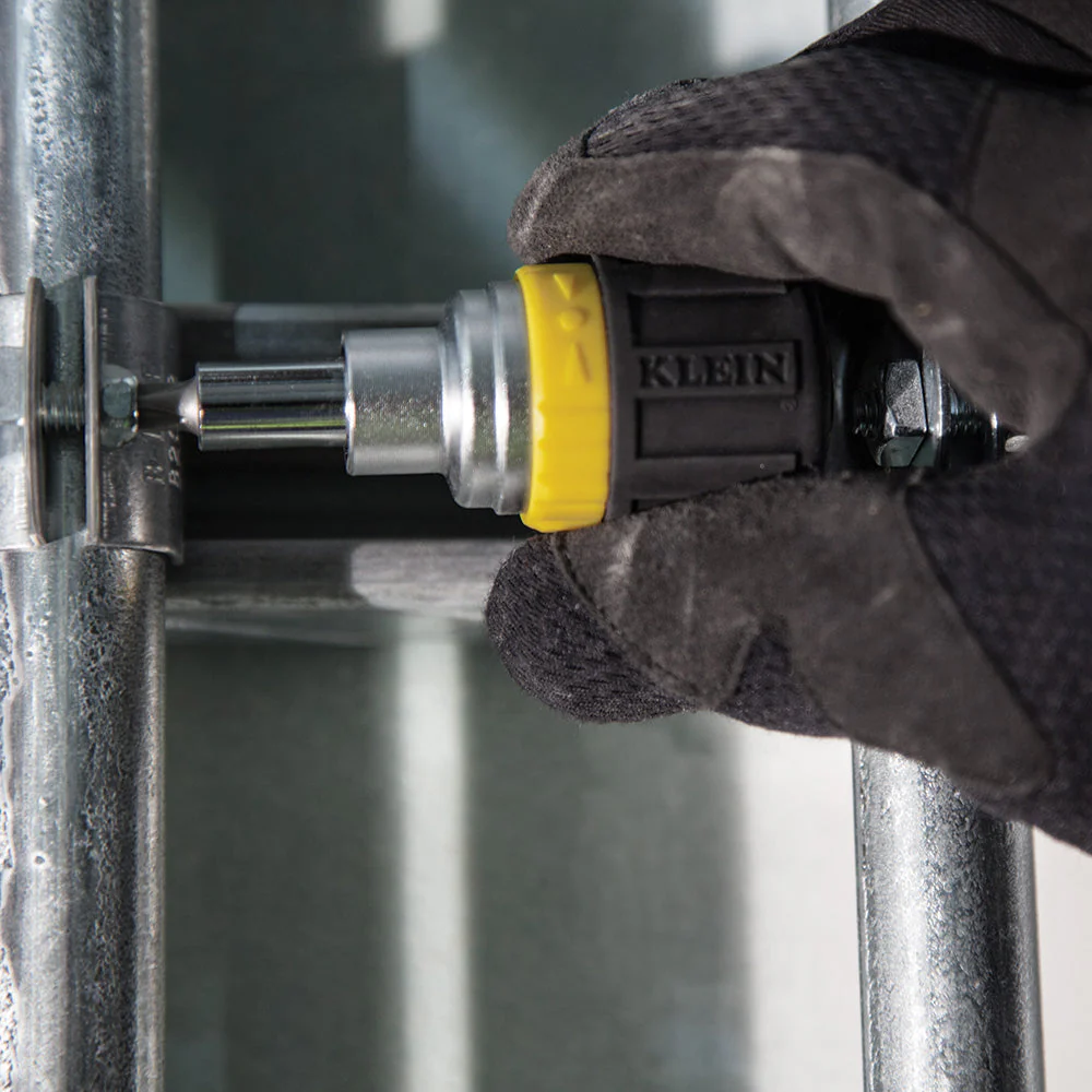 Klein Tools 32593 Multi-Bit Ratcheting Screwdriver, 6-in-1, Stubby, Ph, Sl, Nut Bits - Image 7