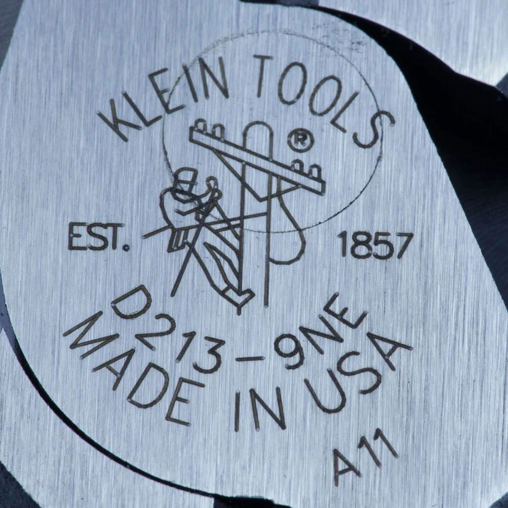 Klein Tools D213-9NE Lineman's Pliers, New England Nose, 9" - Image 4