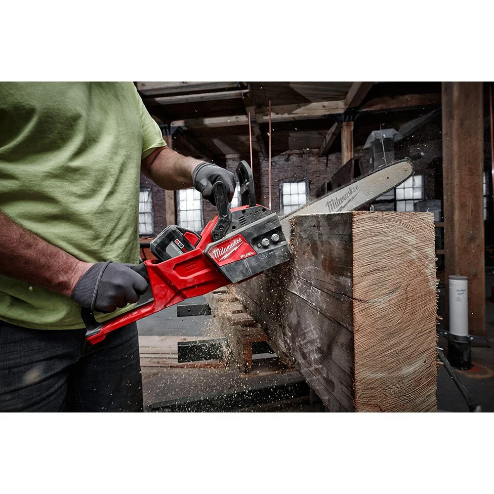 M18 FUEL 16" Chainsaw Kit - Image 13