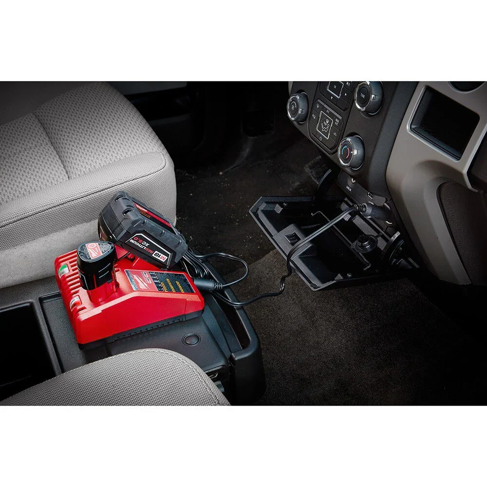 M18 / M12 Vehicle Charger - Image 4