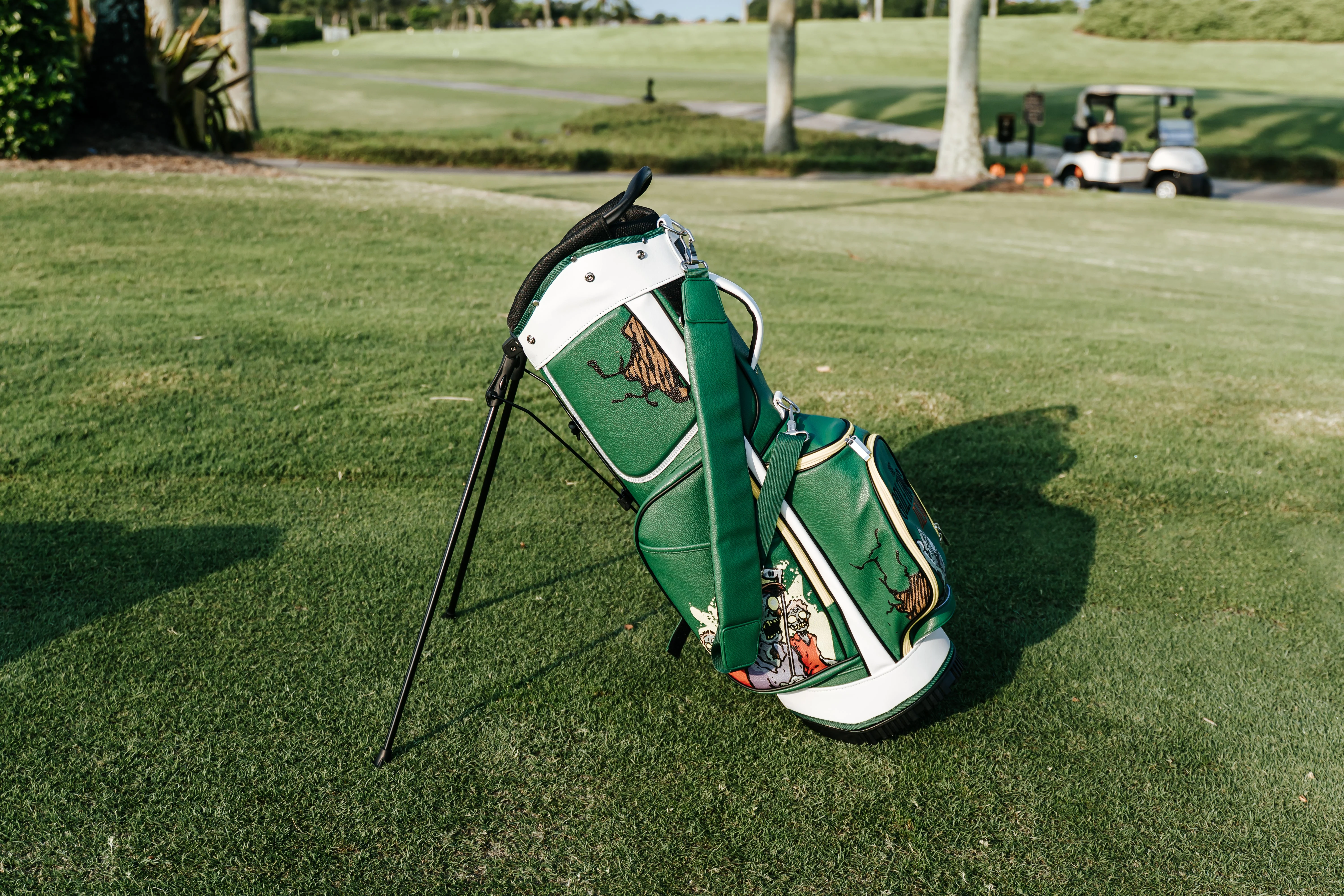 The Golfing Dead Golf Bag Limited Edition - Image 8